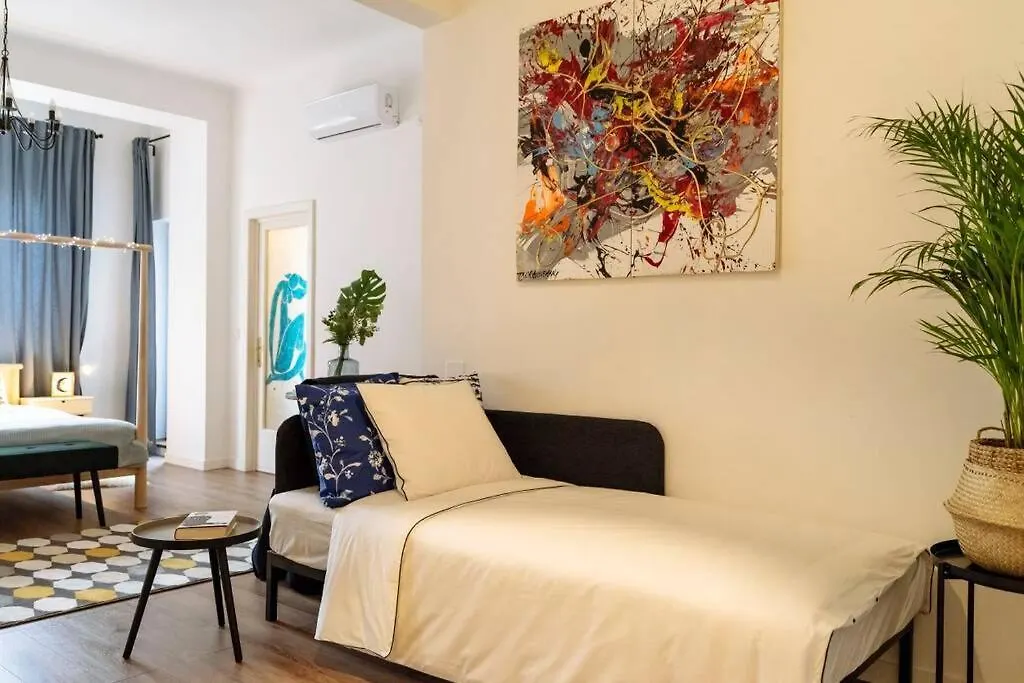La Dame Bleue Apartment Bucharest